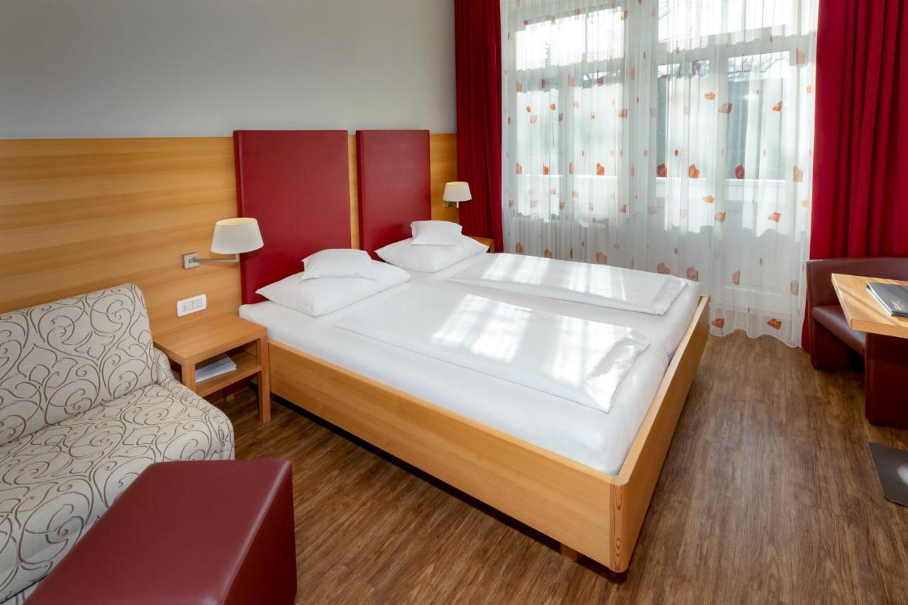 Hotel Kolping Merano Exterior foto